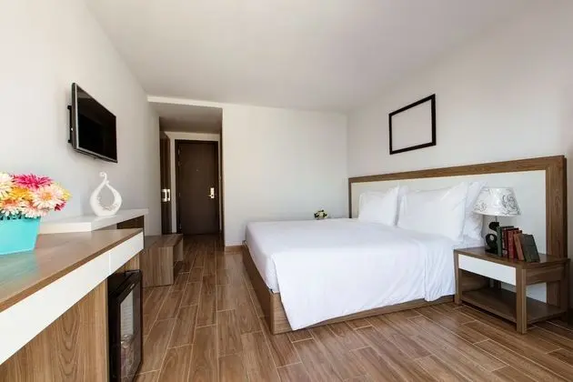 Premier Tek Büyük veya İki Ayrı Yataklı Oda, Balkon, Dağ Manzaralı