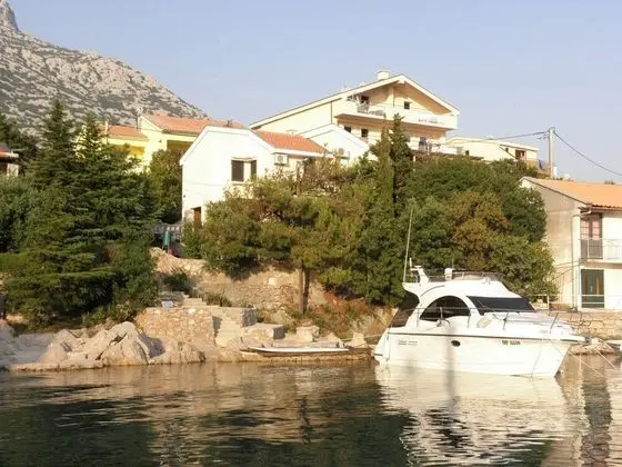 Apart Daire (Ana - 5 m from beach - A1 Plavi(2+2))