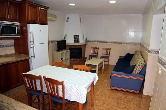 Apart Daire, 2 Yatak Odası, Havuz Manzaralı