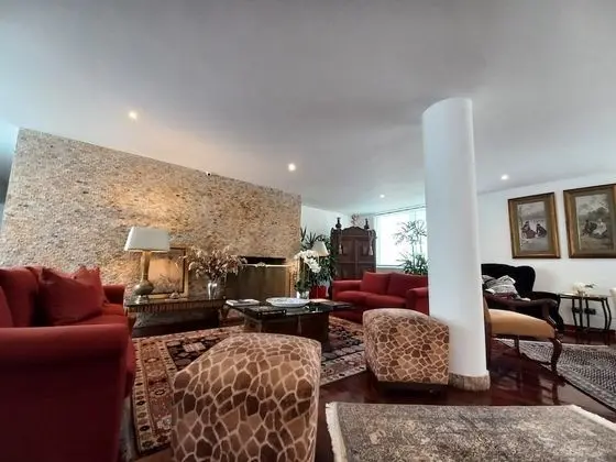 SUITE QUEEN