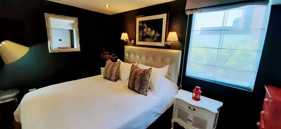 SUITE QUEEN