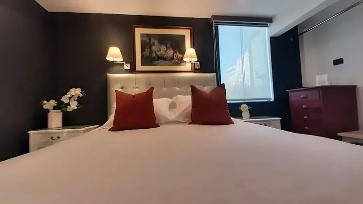 SUITE QUEEN