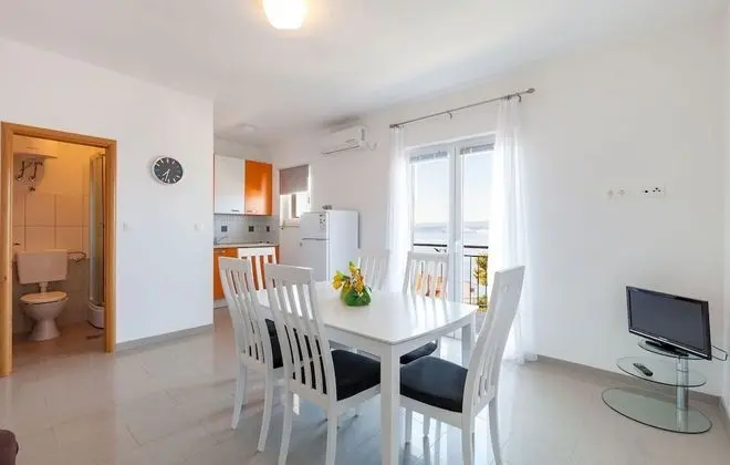 Apart Daire (Ana - free parking - A3 veliki(4+2))