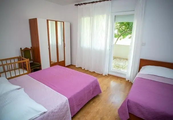 Apart Daire (Ana - great location, near the beach )