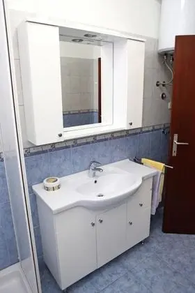 Apart Daire (Ana - great location, near the beach )