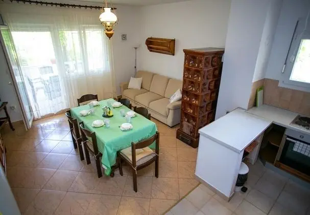 Apart Daire (Ana - great location, near the beach )