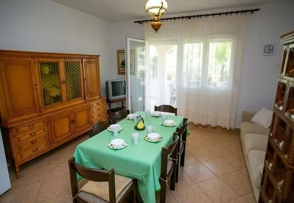Apart Daire (Ana - great location, near the beach )