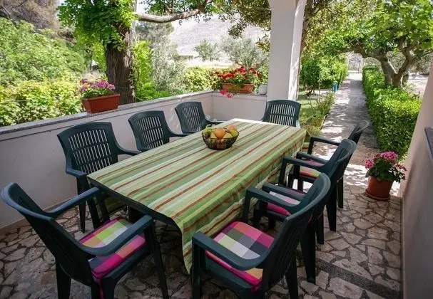 Apart Daire (Ana - great location, near the beach )