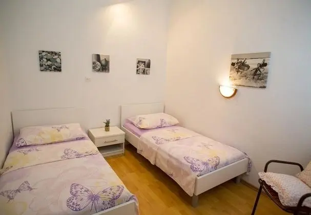 Apart Daire (Ana - great location, near the beach )