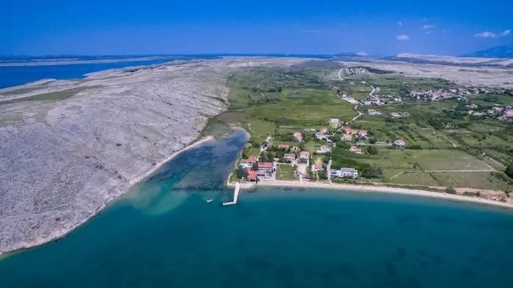 Apart Daire (Ana - great location, near the beach )