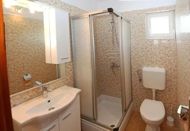 Apart Daire (Ana - great location, near the beach )