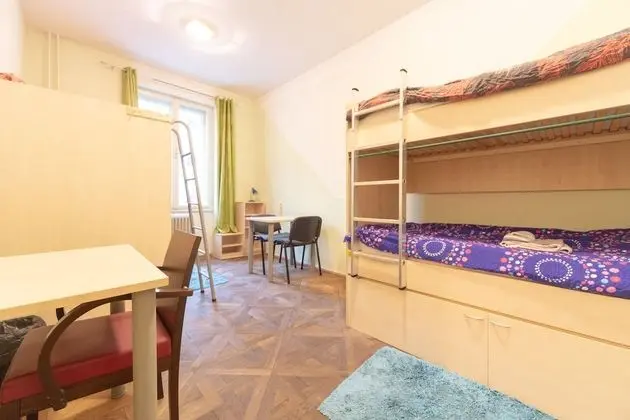 Ortak Ranzalı Oda, 1 Tek Kişilik Yatak (4-Bed)
