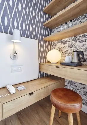 Comfort Tek Büyük Yataklı Oda, Havuz Manzaralı