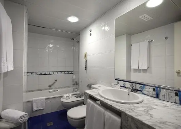 Standard Üç Kişilik Oda