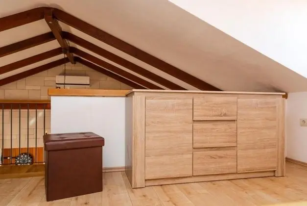 Ev (Anabella - open swimming pool - H(7))