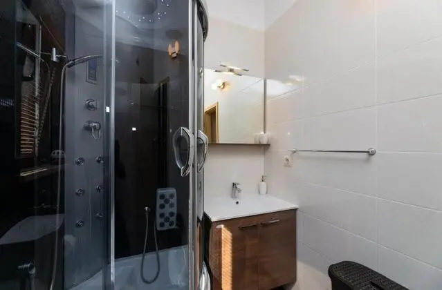 Ev (Anabella - open swimming pool - H(7))