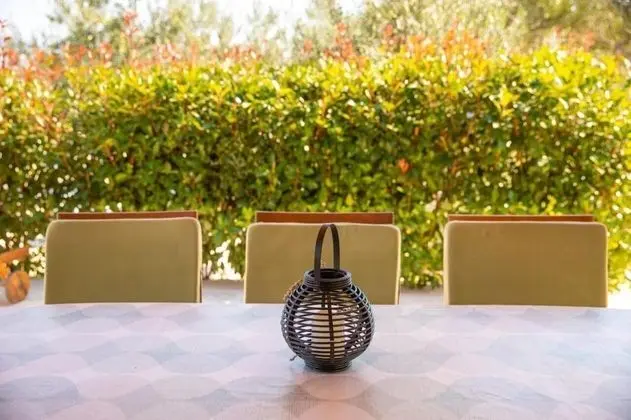 Ev (Anabella - open swimming pool - H(7))