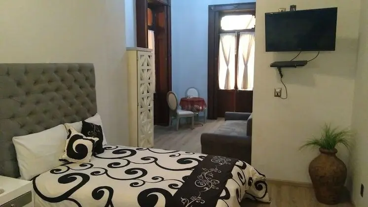 Tek Büyük Yataklı Oda