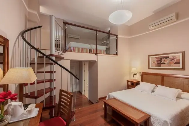 Family Dört Kişilik Oda