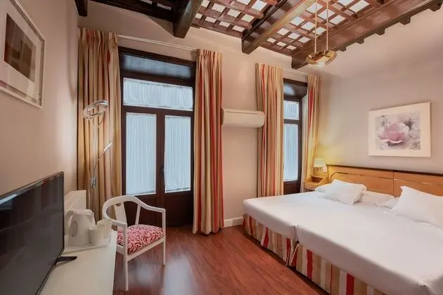 İki Ayrı Yataklı Oda