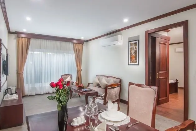 Family Suite With Private Living Room - Kitchenette