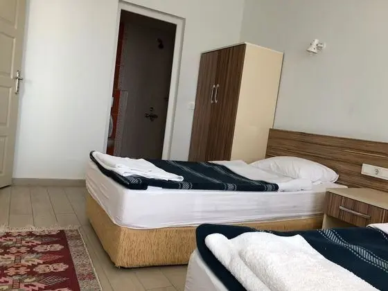 Standard Tek Büyük veya İki Ayrı Yataklı Oda