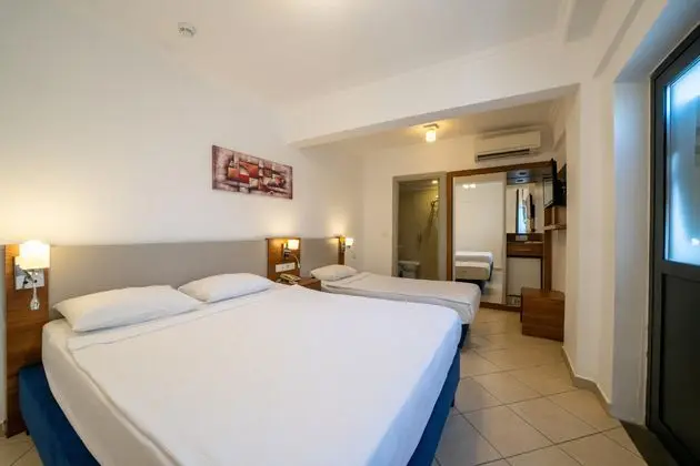 https://images.etstur.com/imgproxy/resize/2560x1440/files/images/hotelImages/etsrooms/512492/Anadolu_Hotels_Bodrum_20251125093921_3.jpg