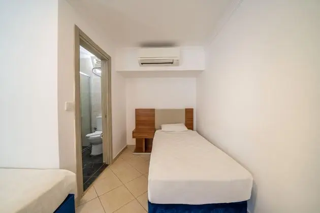 https://images.etstur.com/imgproxy/resize/2560x1440/files/images/hotelImages/etsrooms/512492/Anadolu_Hotels_Bodrum_20251125094124_0.jpg