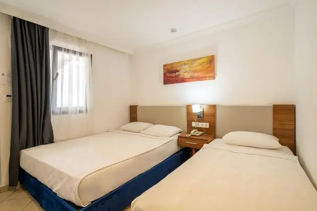 https://images.etstur.com/imgproxy/resize/2560x1440/files/images/hotelImages/etsrooms/512492/Anadolu_Hotels_Bodrum_20251125094238_0.jpg