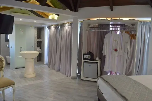 Honeymoon Stüdyo Süit, Kısmi Deniz Manzaralı (Private Spa Tub)