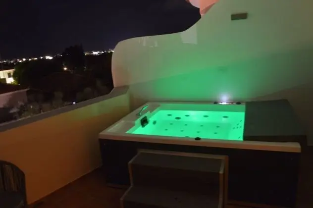 Honeymoon Stüdyo Süit, Kısmi Deniz Manzaralı (Private Spa Tub)
