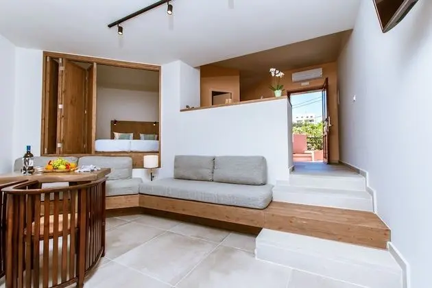 One Bedroom Suite