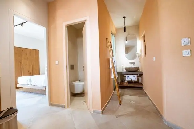 One Bedroom Suite