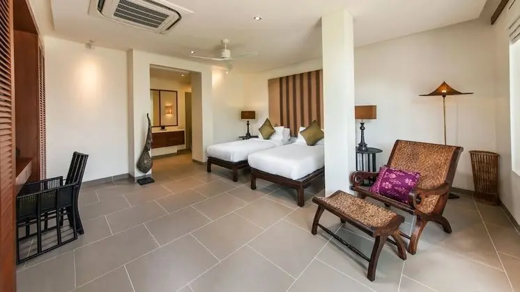 Luxury Villa, 5 Yatak Odası, Plaj Manzaralı, Denize Sıfır