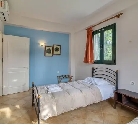 Family Ev, Birden Çok Yatak, Bahçeli (Analipsi Villas Beach Front 3)