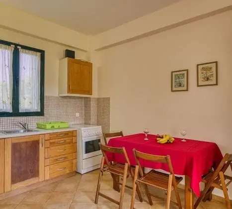 Family Ev, Birden Çok Yatak, Bahçeli (Analipsi Villas Beach Front 3)