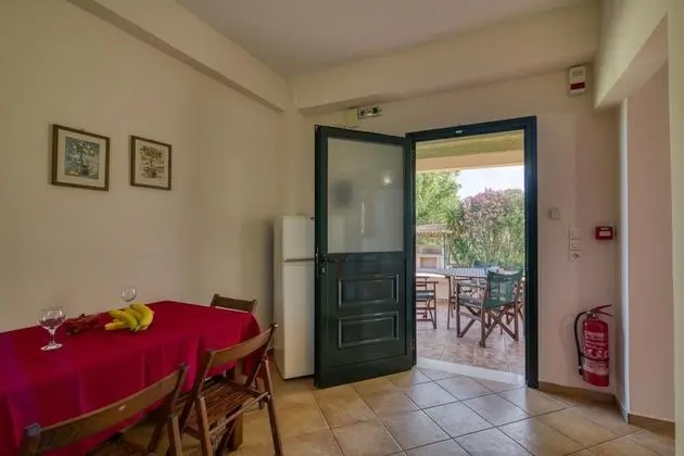 Family Ev, Birden Çok Yatak, Bahçeli (Analipsi Villas Beach Front 5)