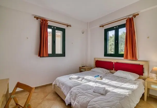 Family Ev, Birden Çok Yatak, Bahçeli (Analipsi Villas Beach Front 5)