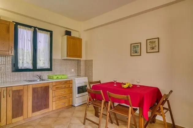 Family Ev, Birden Çok Yatak, Bahçeli (Analipsi Villas Beach Front 7)