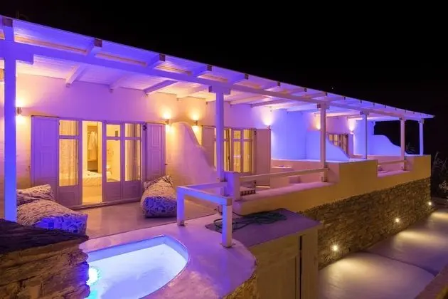 Comfort Double Room with side sea view and mini plunge pool