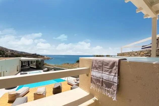 Comfort Double Room with side sea view and mini plunge pool