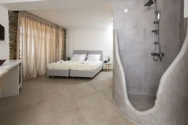 Comfort Tek Büyük veya İki Ayrı Yataklı Oda, Kısmi Deniz Manzaralı