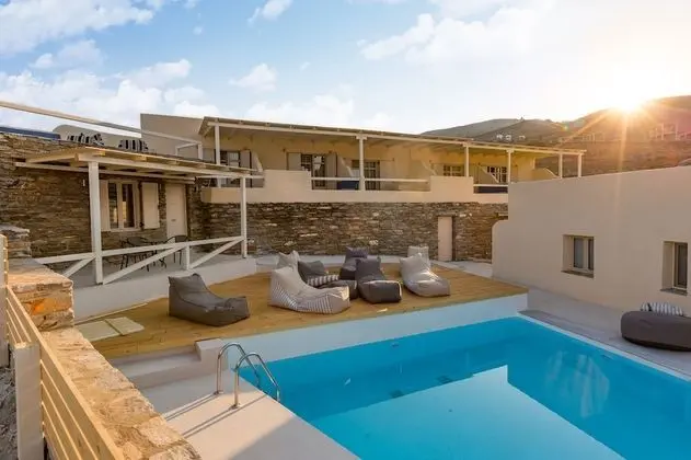 Standard Tek Büyük veya İki Ayrı Yataklı Oda (Private balcony)