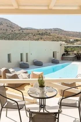 Standard Tek Büyük veya İki Ayrı Yataklı Oda (Private balcony)