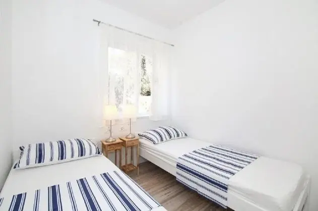 Apart Daire (Anamarija - garden terrace - A1(4+1))