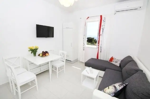 Apart Daire (Anamarija - garden terrace - A1(4+1))