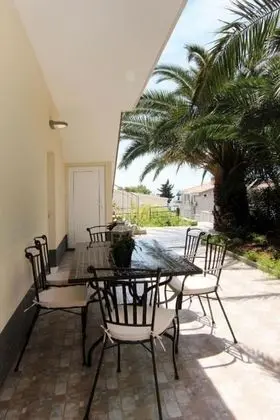 Apart Daire (Anamarija - garden terrace - A1(4+1))