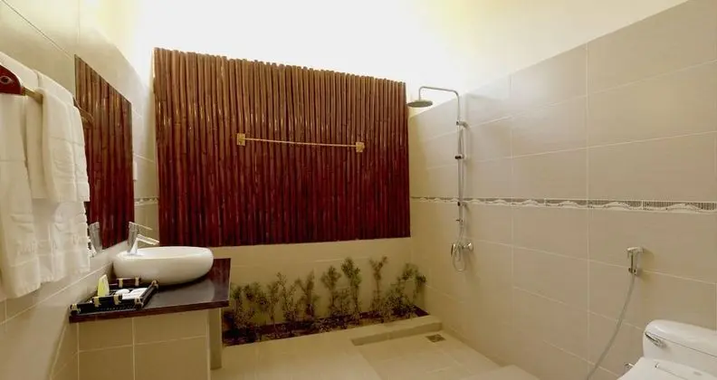 Deluxe Tek Büyük veya İki Ayrı Yataklı Oda, Bahçe Manzaralı