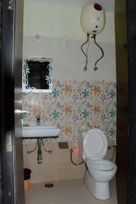 Family Tek Büyük Yataklı Oda