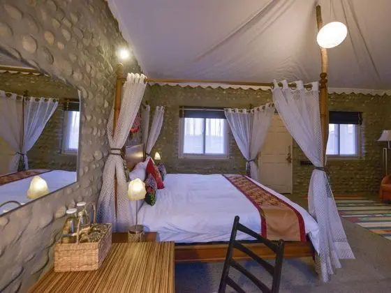 Family Tek Büyük Yataklı Oda